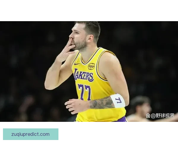 东契奇三节狂砍40分超越拉塞尔 创湖人单赛季三分新纪录 里夫斯迎重要里程碑 东契奇三节狂砍40分超越拉塞尔 创湖人单赛季三分新纪录 里夫斯迎重要里程碑